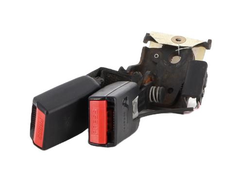 Used Seat buckle RENAULT MEGANE III Hatchback (BZ0/1_, B3_) 1.5 dCi (BZ0C) (90 hp) 25134452
