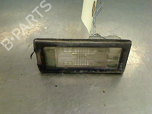 Éclairage de plaque d'immatriculation RENAULT SCÉNIC II (JM0/1_) 1.5 dCi (JM1E, JM16) (106 hp) 14868981