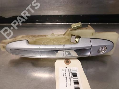 Used Front left exterior door handle HYUNDAI SANTA FÉ II (CM) 2.2 CRDi GLS (150 hp) 12197841