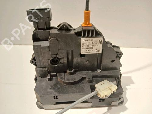 Used Front right lock OPEL CORSA E (X15) 1.4 (08, 68) (90 hp) 17551744