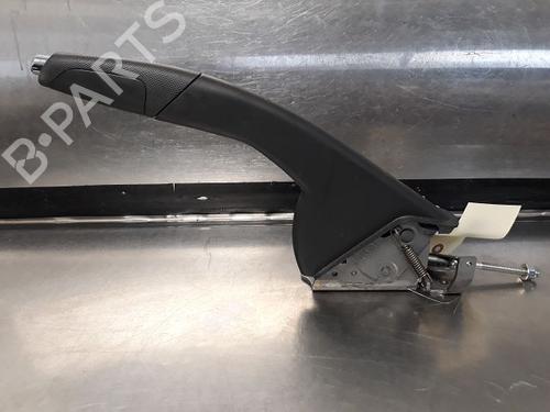 Used Hand brake RENAULT CAPTUR I (J5_, H5_) 0.9 TCe 90 (90 hp) 21083500