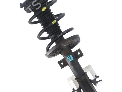 Used Left front shock absorber RENAULT LATITUDE (L70_) 2.0 dCi 150 (L70H) (150 hp) 30655311