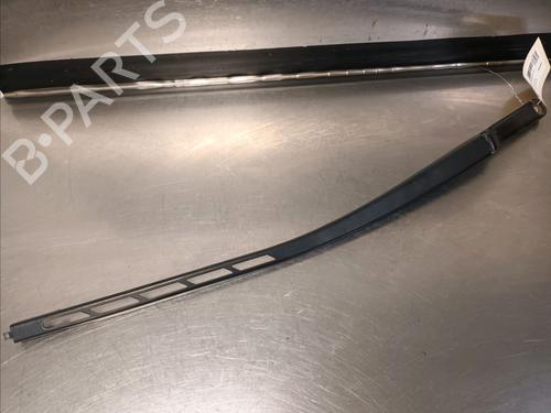 Used Front windshield wiper arm AUDI A3 (8P1) 1.9 TDI (105 hp) 14869627