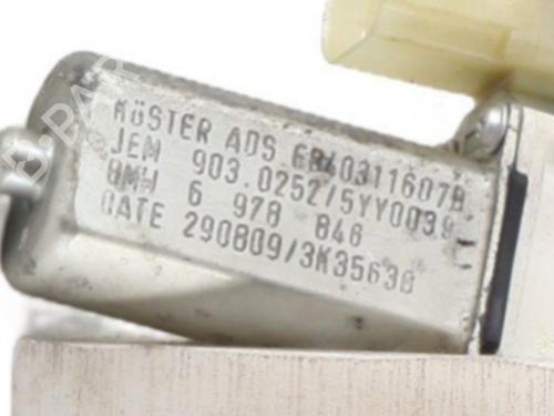 Front right window mechanism BMW 1 Coupe (E82) 118 d | BP32103028C23 