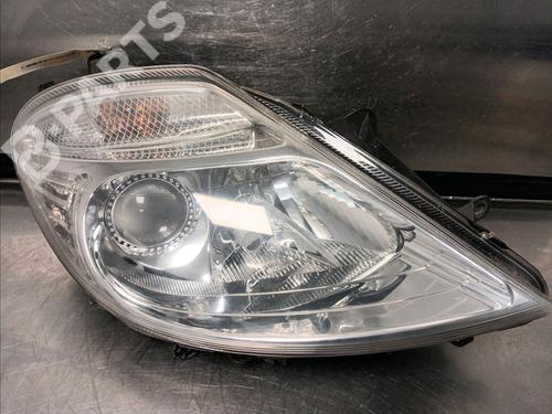 right-headlight-citroen-c8-ea_-eb_-22-hdi-620615-2002-11194088 main image