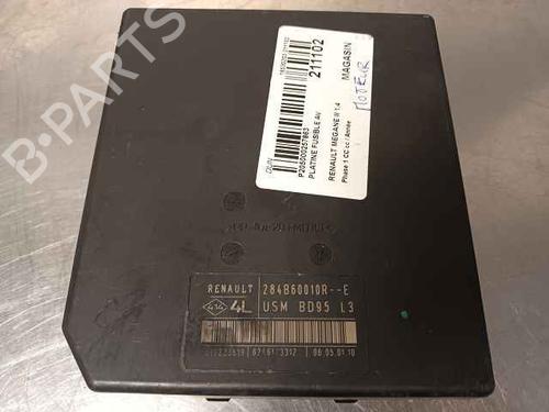 Fuse box RENAULT MEGANE CC (EZ0/1_) 1.4 TCe (EZ0F, EZ1V) | BP30170526E1