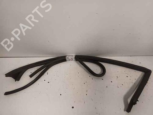 Used Rubber door seal VW SCIROCCO III (137, 138) 2.0 TDI (140 hp) 30476197