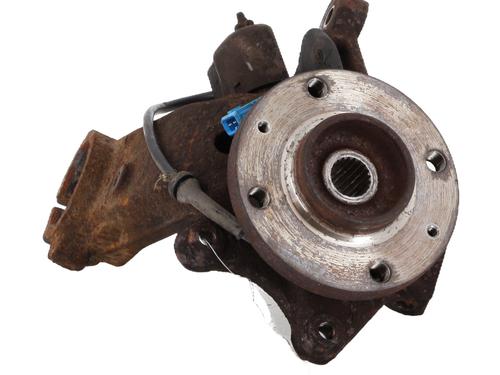 Used Left front steering knuckle PEUGEOT 206 Hatchback (2A/C) 1.4 i (75 hp) 25044689