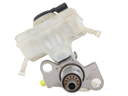 Brake master cylinder AUDI Q5 (8RB) 2.0 TDI quattro | BP29554416M77 