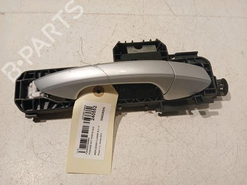 Used Front right exterior door handle MERCEDES-BENZ B-CLASS Sports Tourer (W246, W242) B 180 CDI / d (246.212) (109 hp) 18123963