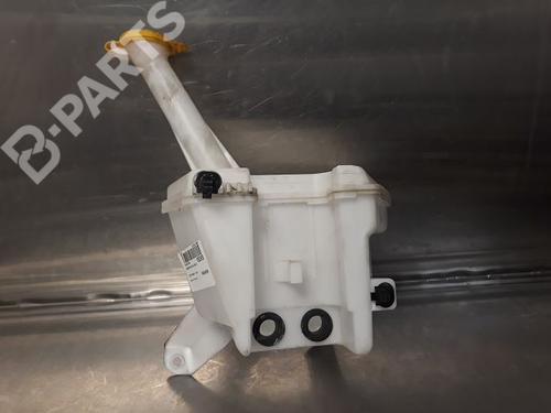 Used Windscreen washer tank TOYOTA YARIS (_P13_) 1.0 (KSP130_, KSP130) (69 hp) 9326158