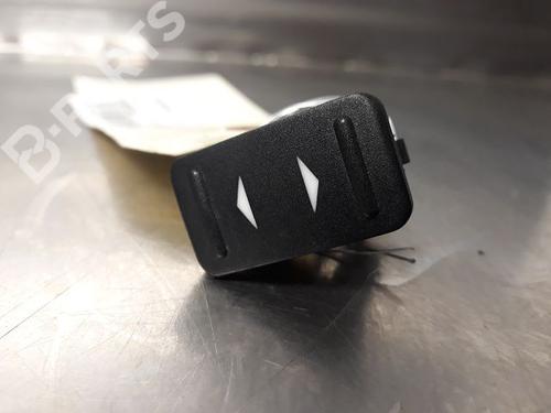 Used Right front window switch FORD MONDEO IV (BA7) 1.8 TDCi (125 hp) 9325886