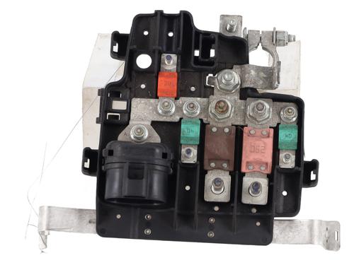 Used Fuse box Fuse box 32845233 32845233