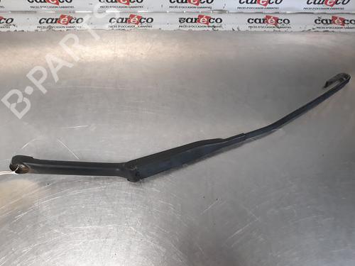 Used Front windshield wiper arm MERCEDES-BENZ SLK (R170) 200 Kompressor (170.444) (163 hp) 21685591
