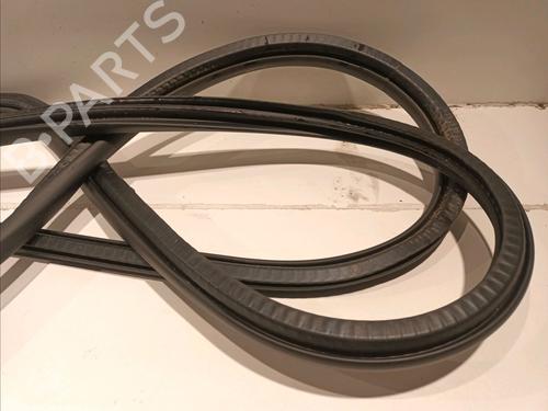 Rubber door seal PEUGEOT 3008 II SUV (MC_, MR_, MJ_, M4_) 1.5 BlueHDi 130 | BP17381915C142 