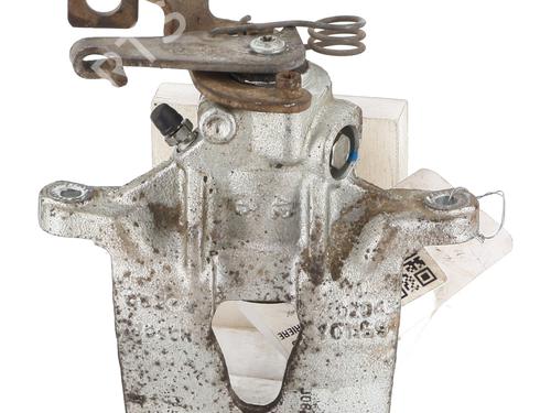 Used Right rear brake caliper Right rear brake caliper RENAULT MASTER II Van (FD) 2.5 dCi 120 (FD0M, FD0U, FD0W, FD2M, FD2W, FD3M, FD3U,... (115 hp) 33035937 33035937