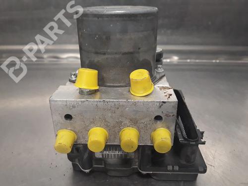 Used ABS pump TOYOTA AYGO (_B1_) 1.0 (KGB10_, KGB10R) (68 hp) 9320058