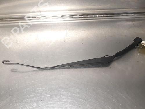 Used Front windshield wiper arm MAZDA 6 Hatchback (GG) 2.0 DI (GG14) (136 hp) 14869755
