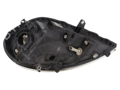 Left headlight NISSAN PRIMASTAR Van (X83) 2.0 dCi 115 | BP31636312C28
