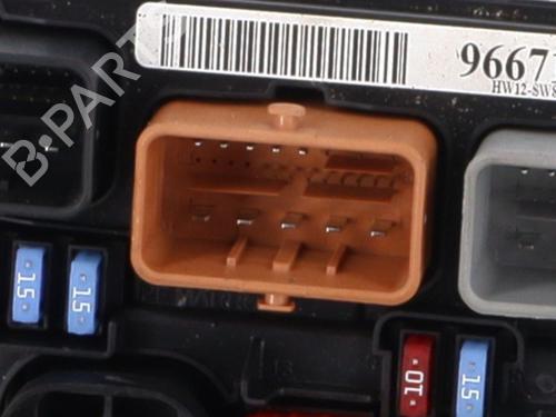 Fuse box CITROËN C3 II (SC_) 1.2 VTi 82 | BP31965509E1