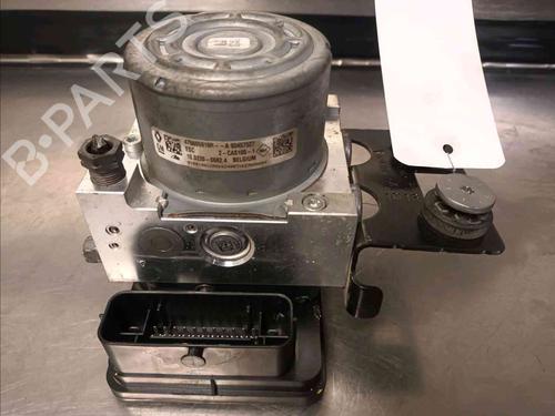 Used ABS pump RENAULT TRAFIC III Van (FG_) [2014-2025]  21801848