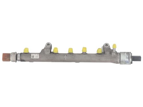 Used Injection rail VW GOLF VI (5K1) 1.6 TDI (105 hp) 31034118