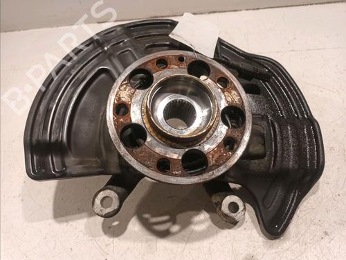 Used Left front steering knuckle MERCEDES-BENZ GLA-CLASS (X156) GLA 200 (156.943) (156 hp) 18414904