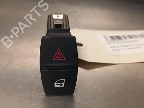 Bouton de warning BMW 1 (F20) 118 d (143 hp) 15740948