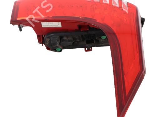 Right taillight PEUGEOT 5008 (0U_, 0E_) 1.6 HDi | BP30770846C35
