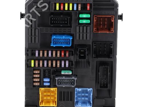 Used Fuse box CITROËN C5 AIRCROSS (A_) 1.5 BlueHDi 130 (ACYHZJ, ACYHZR) (131 hp) 32041414