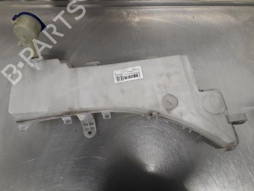 Used Windscreen washer tank PEUGEOT 5008 II (MC_, MJ_, MR_, M4_) 2.0 BlueHDi 150 (MJAHXW, MJAHXH, MJAHXN, MJAHXV, MJAHXG) (150 hp) 20600279