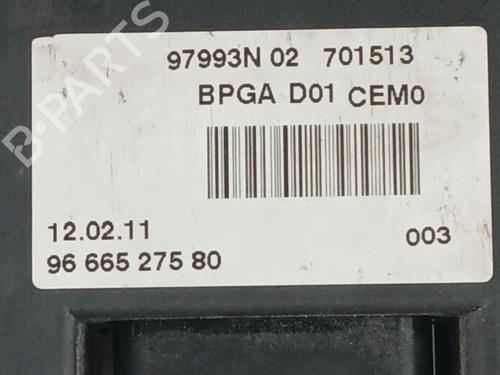 Fuse box PEUGEOT 3008 I MPV (0U_) 1.6 HDi | BP30898999E1