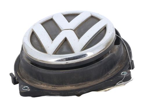 Używane Klamka klapy tylnej / bagażnika Klamka klapy tylnej / bagażnika VW GOLF VI (5K1) 1.6 TDI (105 hp) 36552550 36552550
