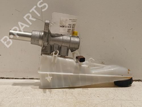Used Brake master cylinder PEUGEOT EXPERT Van (V_) E-EXPERT (136 hp) 20608405