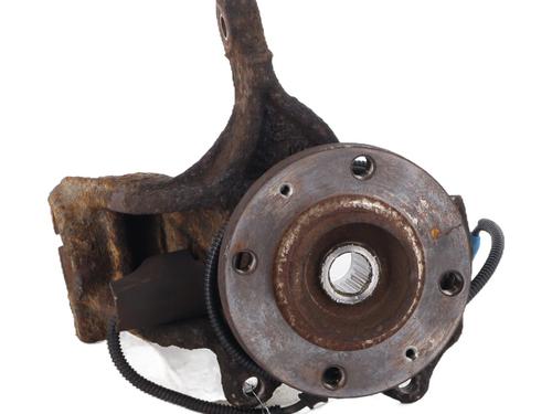 Used Left front steering knuckle Left front steering knuckle CITROËN C3 I (FC_, FN_) 1.1 i (60 hp) 36107084 36107084