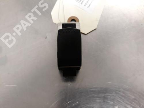 Used Right front window switch SUZUKI ALTO VII (GF) 1.0 (AMF310, GFC31S) (68 hp) 9320764