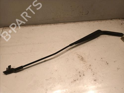 Used Front windshield wiper arm BMW X5 (E70) xDrive 30 d (235 hp) 15770872