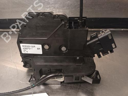 Used Front right lock RENAULT TRAFIC III Van (FG_) 1.6 dCi 120 (FGMB, FGMC) (120 hp) 20601909