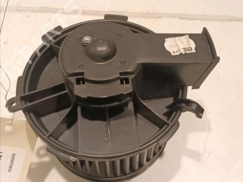 Used Heater blower motor PEUGEOT 206+ (2L_, 2M_) 1.1 (60 hp) 16448934