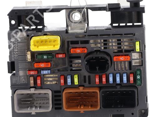 Used Fuse box Fuse box PEUGEOT 5008 (0U_, 0E_) 1.6 HDi (114 hp) 32845240 32845240