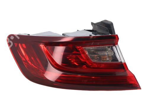left-taillight-renault-megane-iv-hatchback-b9amn_-2015-36488909 main image