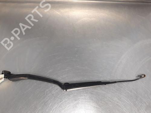 Used Front windshield wiper arm TOYOTA RAV 4 II (_A2_) 2.0 D 4WD (CLA20_, CLA21_, CLA20R, CLA21R) (116 hp) 20600143
