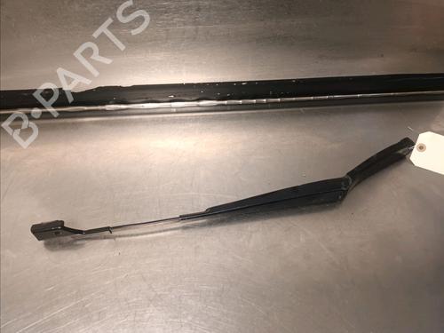 Used Front windshield wiper arm VW GOLF VI (5K1) 2.0 TDI (110 hp) 14869891
