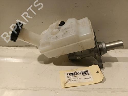 Used Brake master cylinder RENAULT CLIO V (B7_) 1.3 TCe 130 (B7MF) (131 hp) 16015411