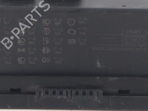 Fuse box RENAULT KOLEOS I (HY_) 2.0 dCi 4x4 (HY0B) | BP38231850E1 - Image 4