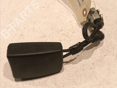 Used Seat buckle VW POLO (9N_, 9A_) 1.4 TDI (70 hp) 17994160