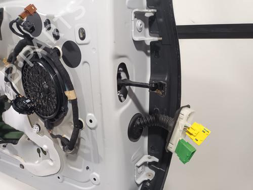 Left front door PEUGEOT 208 I (CA_, CC_) 1.2 THP 110 | BP28052233C2