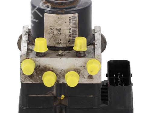 Módulo de ABS SUZUKI SWIFT III (MZ, EZ) 1.3 DDiS (RS413D) (75 hp) 30801134