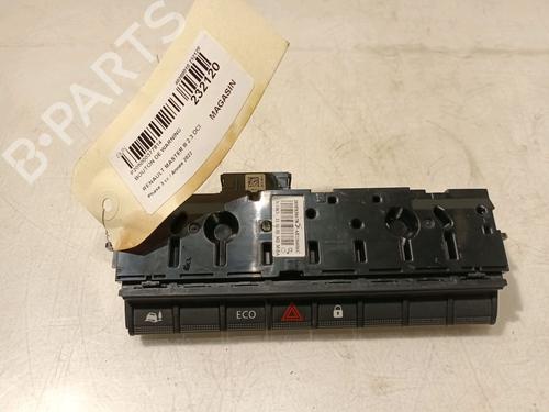 Used Warning switch RENAULT MASTER III Van (FV) 2.3 dCi 135 FWD (FV0N, FV08, FV06, FV00) (136 hp) 16979311
