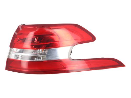 Used Right taillight Right taillight PEUGEOT 308 SW II (LC_, LJ_, LR_, LX_, L4_) 1.5 BlueHDi 100 (102 hp) 38084052 38084052